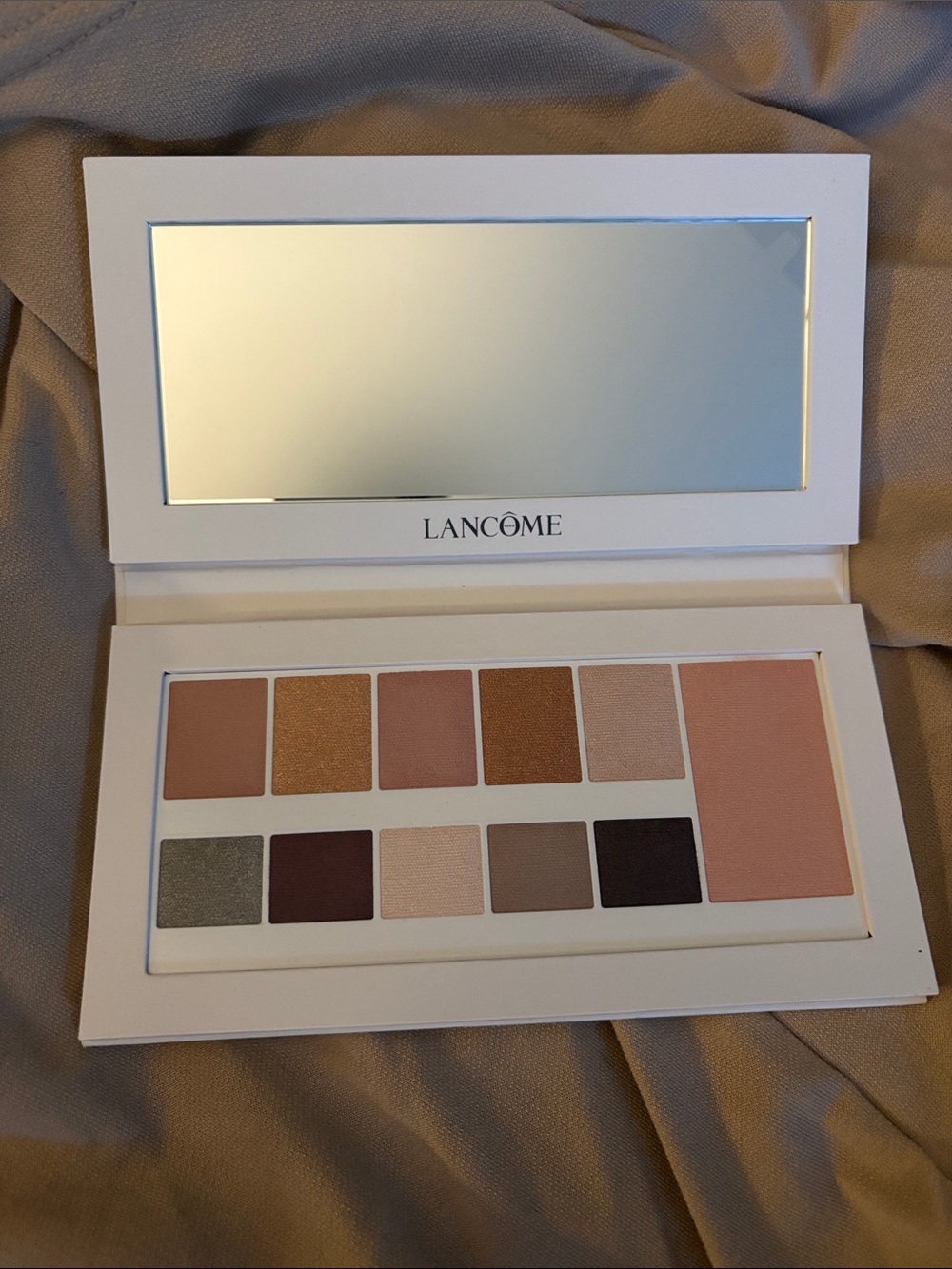 Lancôme Warm Nude & Rose Eyeshadow Palette- limited holiday edition